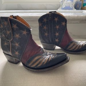 Womens boots